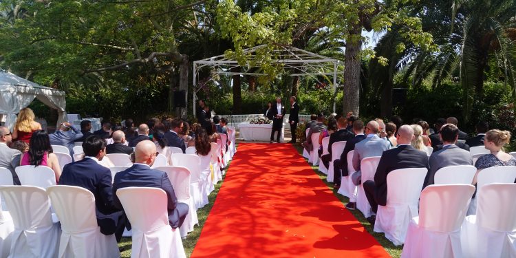 boda civil en La Finca La Concepción en Marbella Bodas civiles en Málaga, en jardín La Concepción Marbella. Español Sueco. Wedding ceremony in Marbella in Swedish and Spanish F06