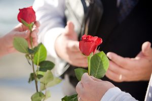 El ritual de la rosa para bodas civiles laicas